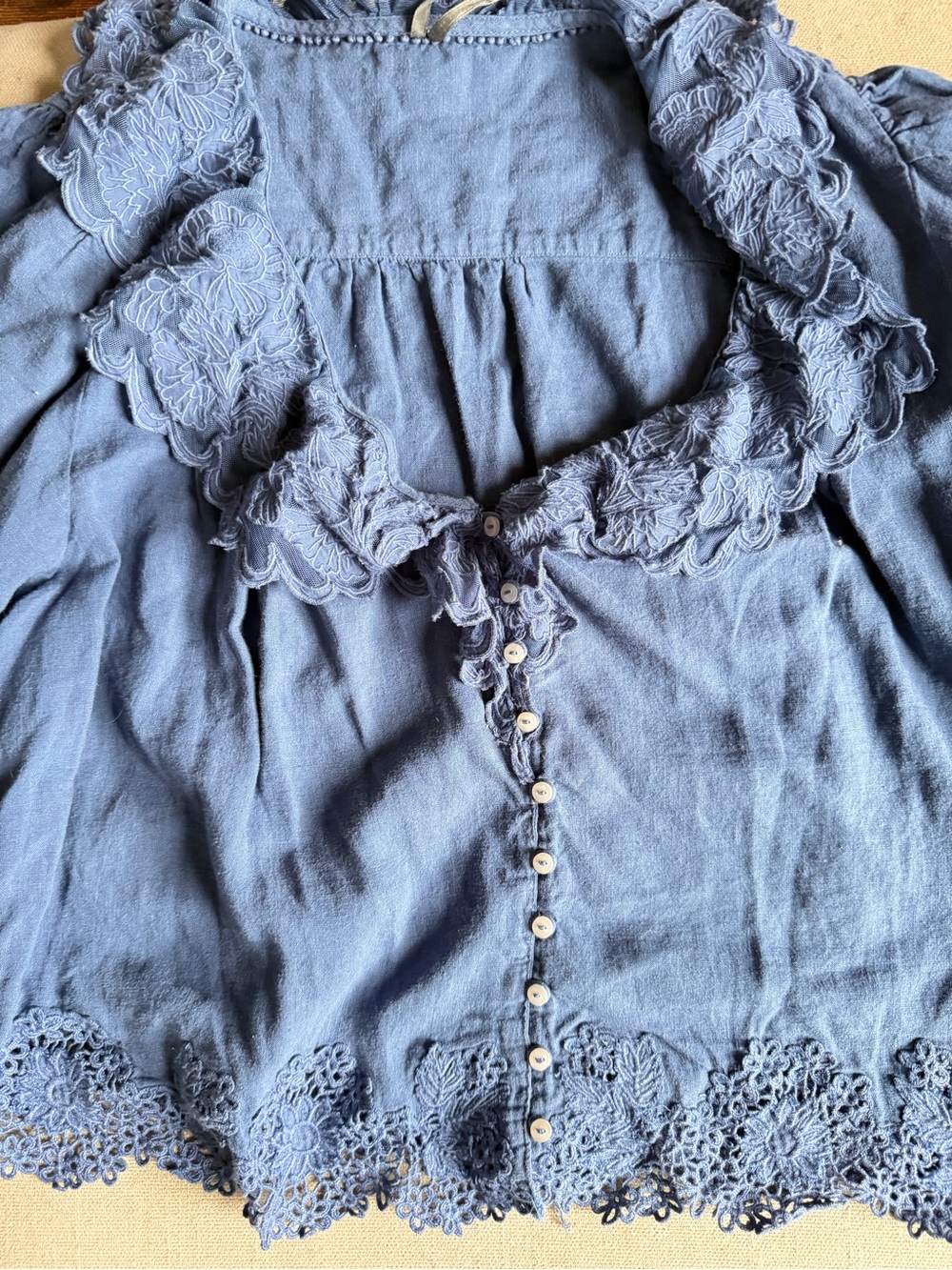 Linen Blend Lace-Collar Blouse - Picture 9 of 9